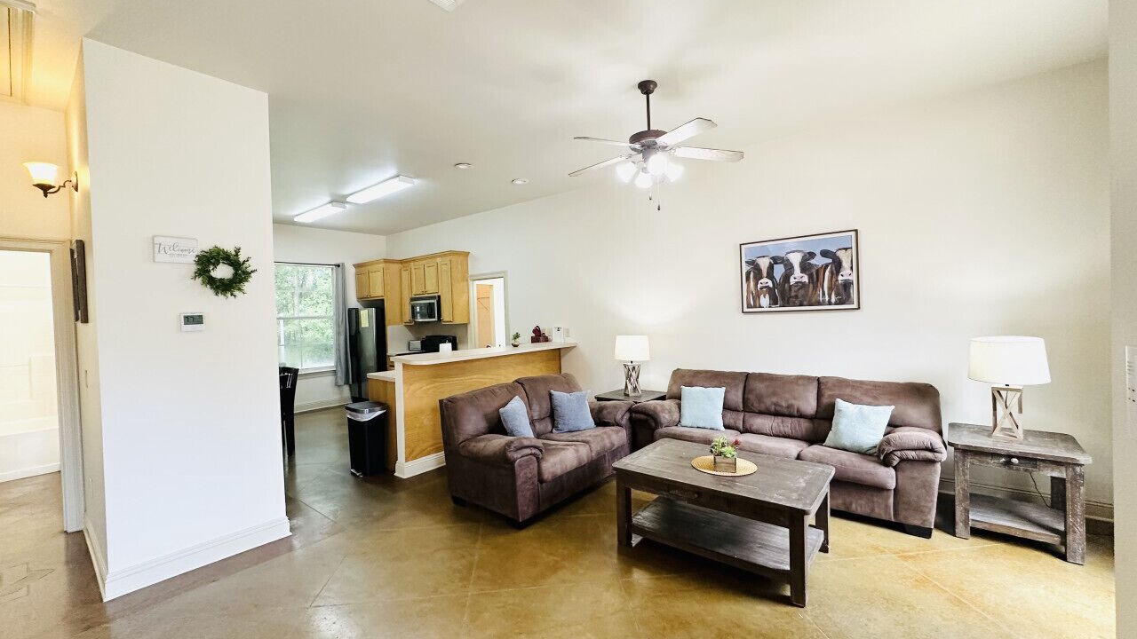 Photo of Livingroom in Pine Grove