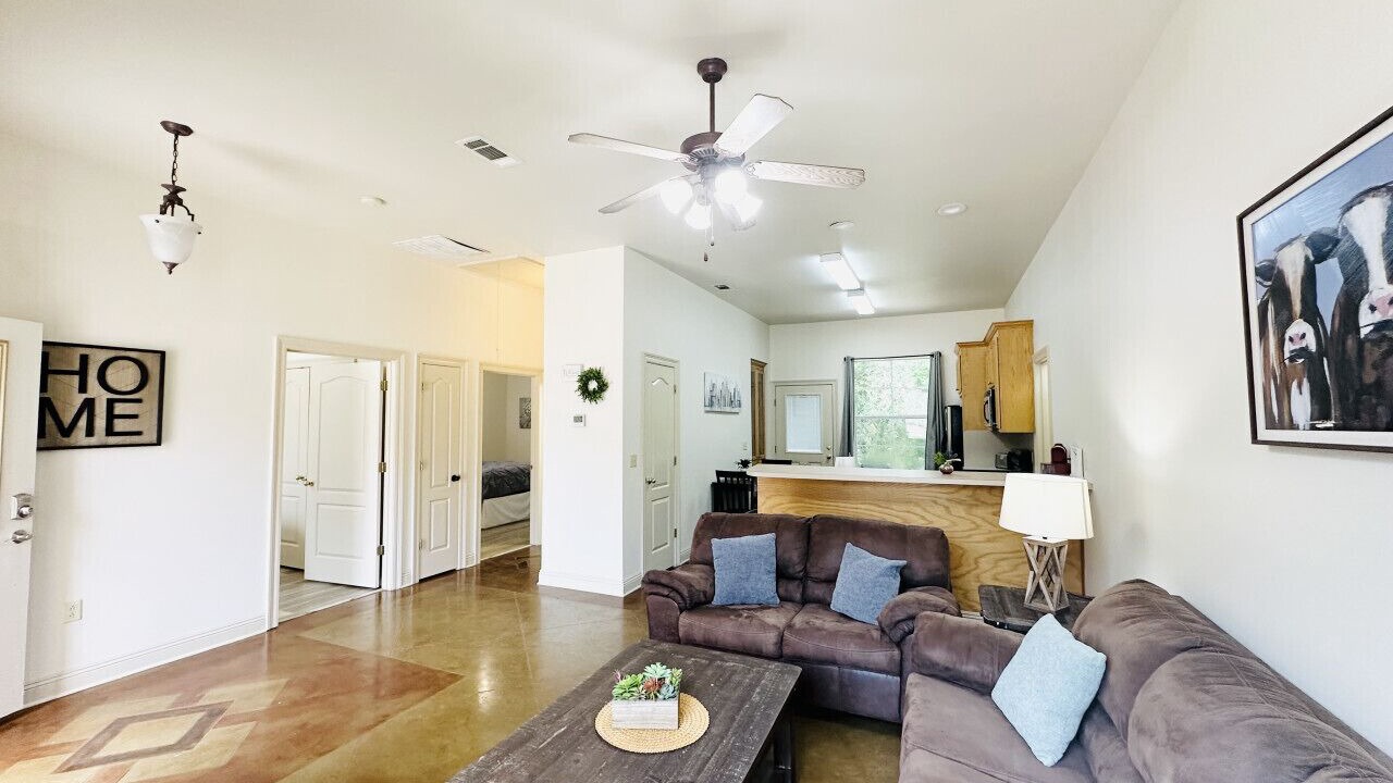 Photo of Livingroom in Pine Grove