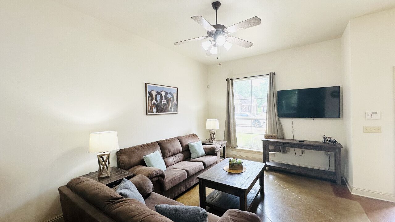 Photo of Livingroom in Pine Grove