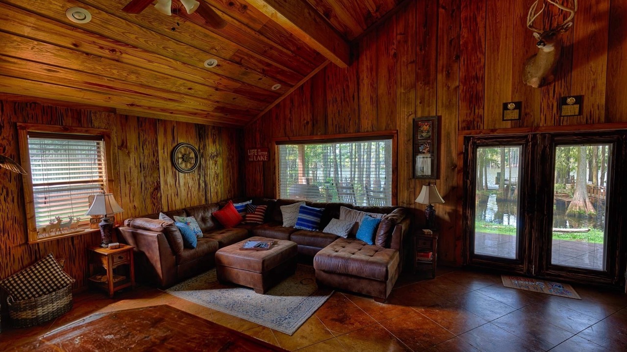 Photo of Livingroom in Jones