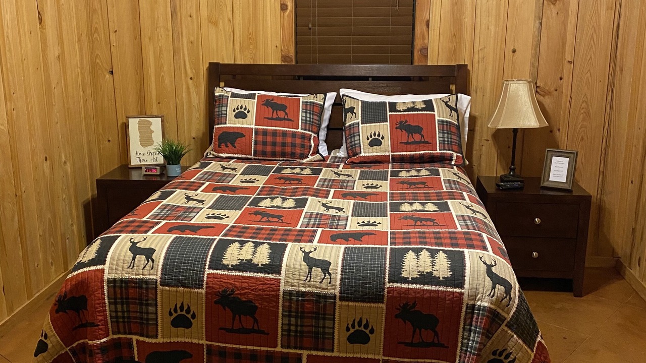 Photo of Bedroom in Jones