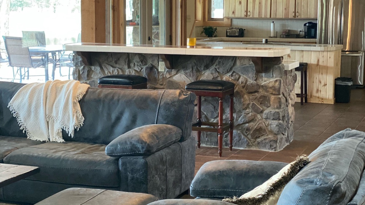 Photo of Livingroom in Big Sandy