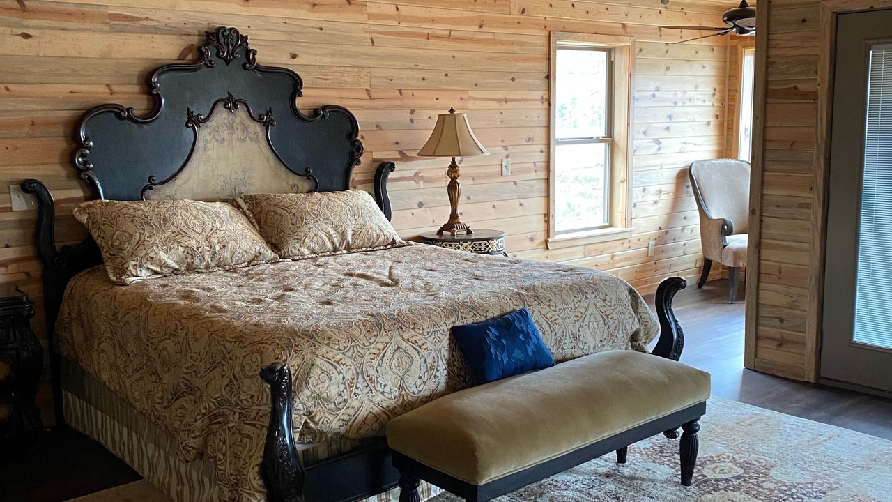 Photo of Bedroom in Big Sandy
