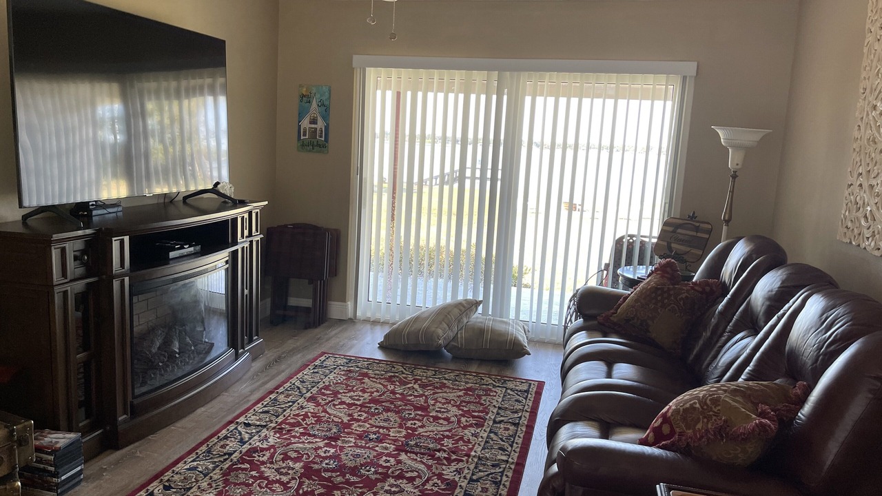 Photo of Livingroom in Sebring Shores