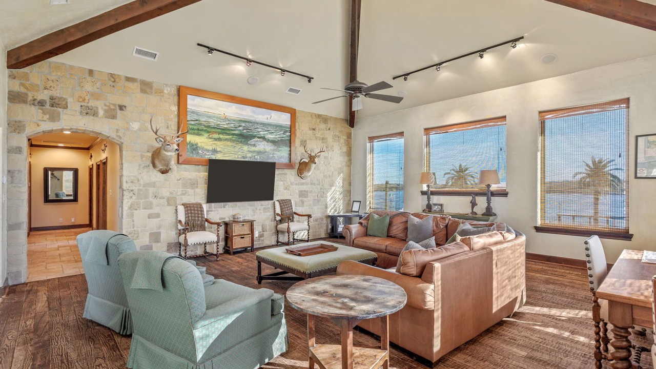 Photo of Bedroom in Hackberry
