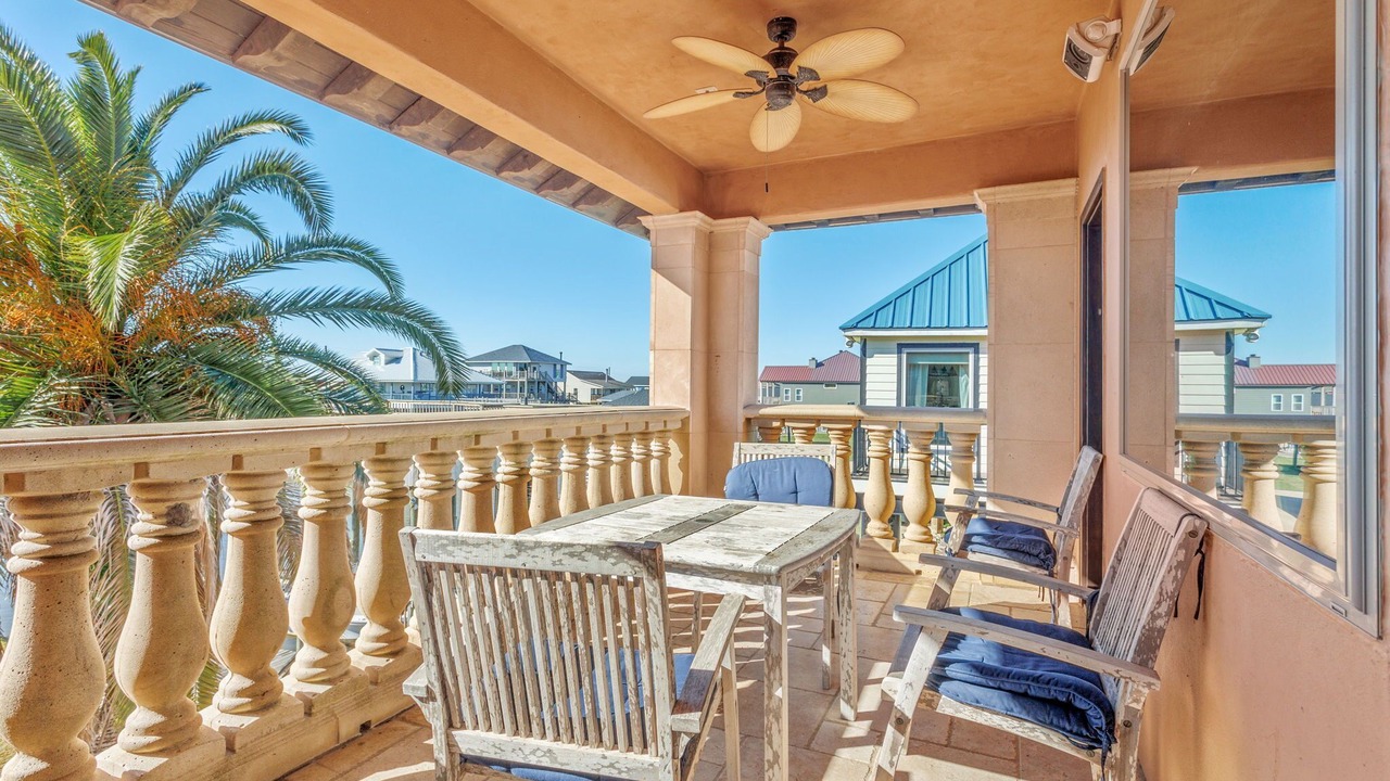 Photo of Patio Balcony in Hackberry