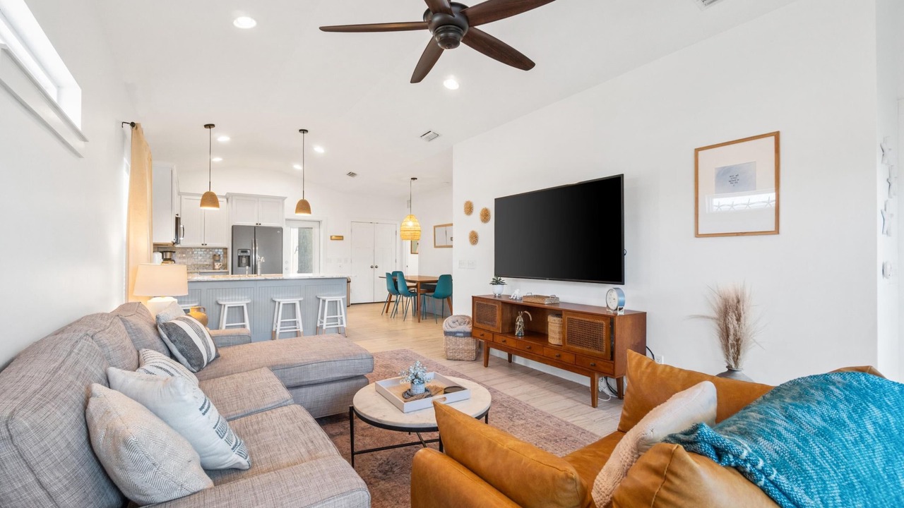 Photo of Livingroom in Riviera Beach
