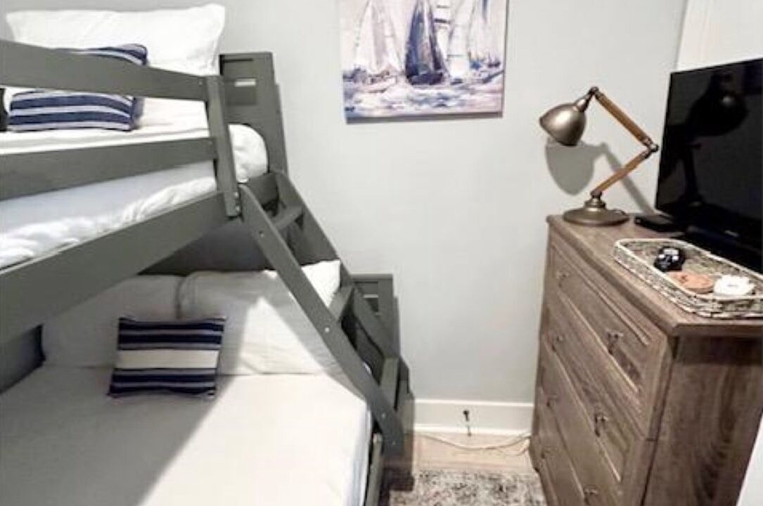 Photo of Bedroom in Miramar Beach