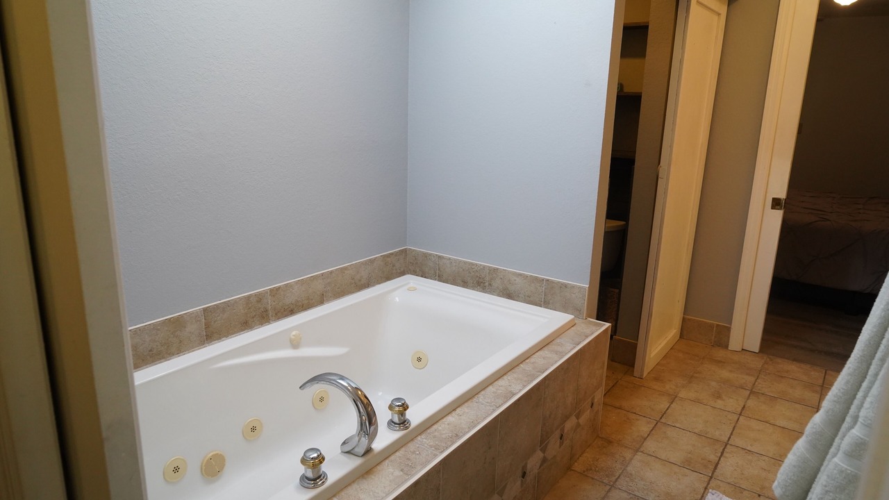 Photo of Bathroom in Pasadena On The Gulf