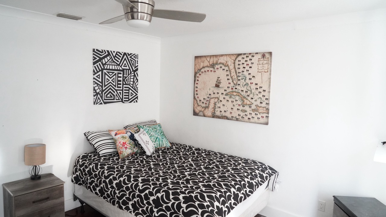 Photo of Bedroom in Pasadena On The Gulf