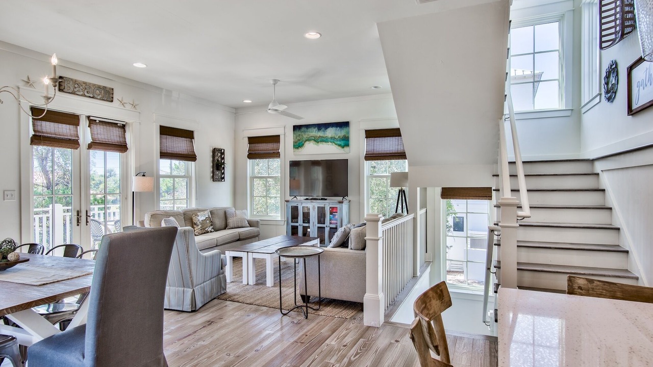 Photo of Livingroom in SeaNest Village