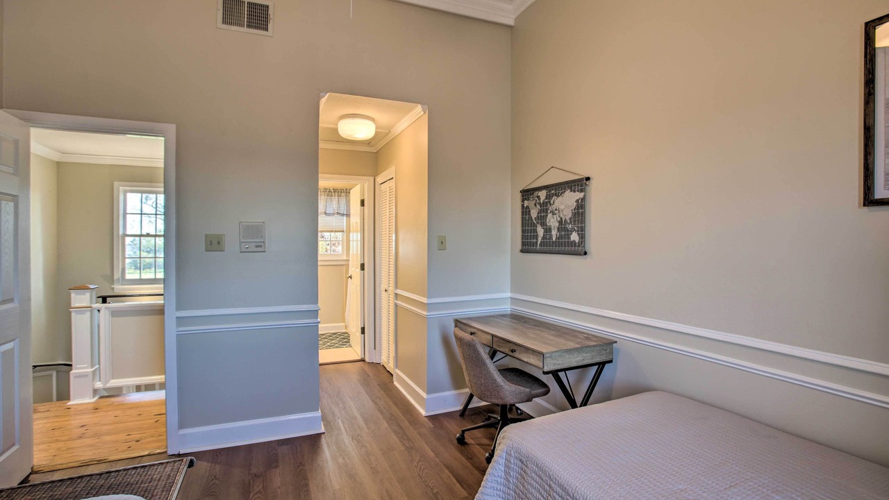 Photo of Bedroom in Madisonville