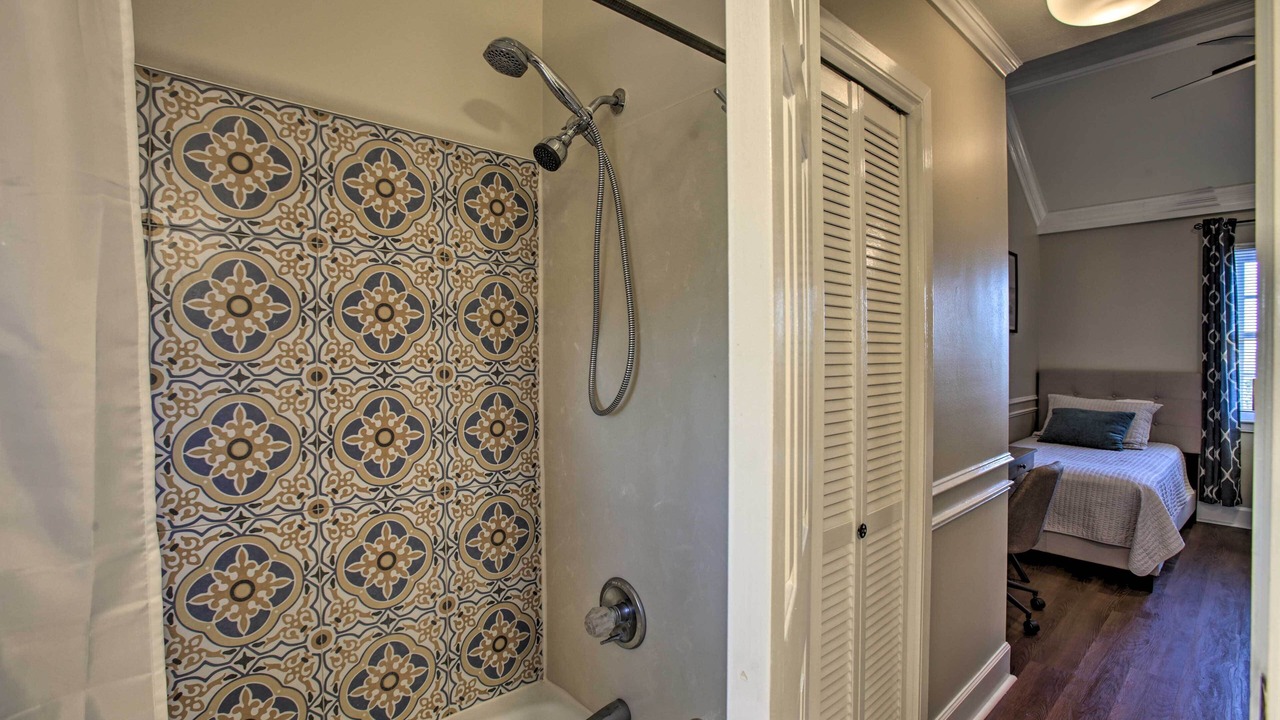 Photo of Bathroom in Madisonville