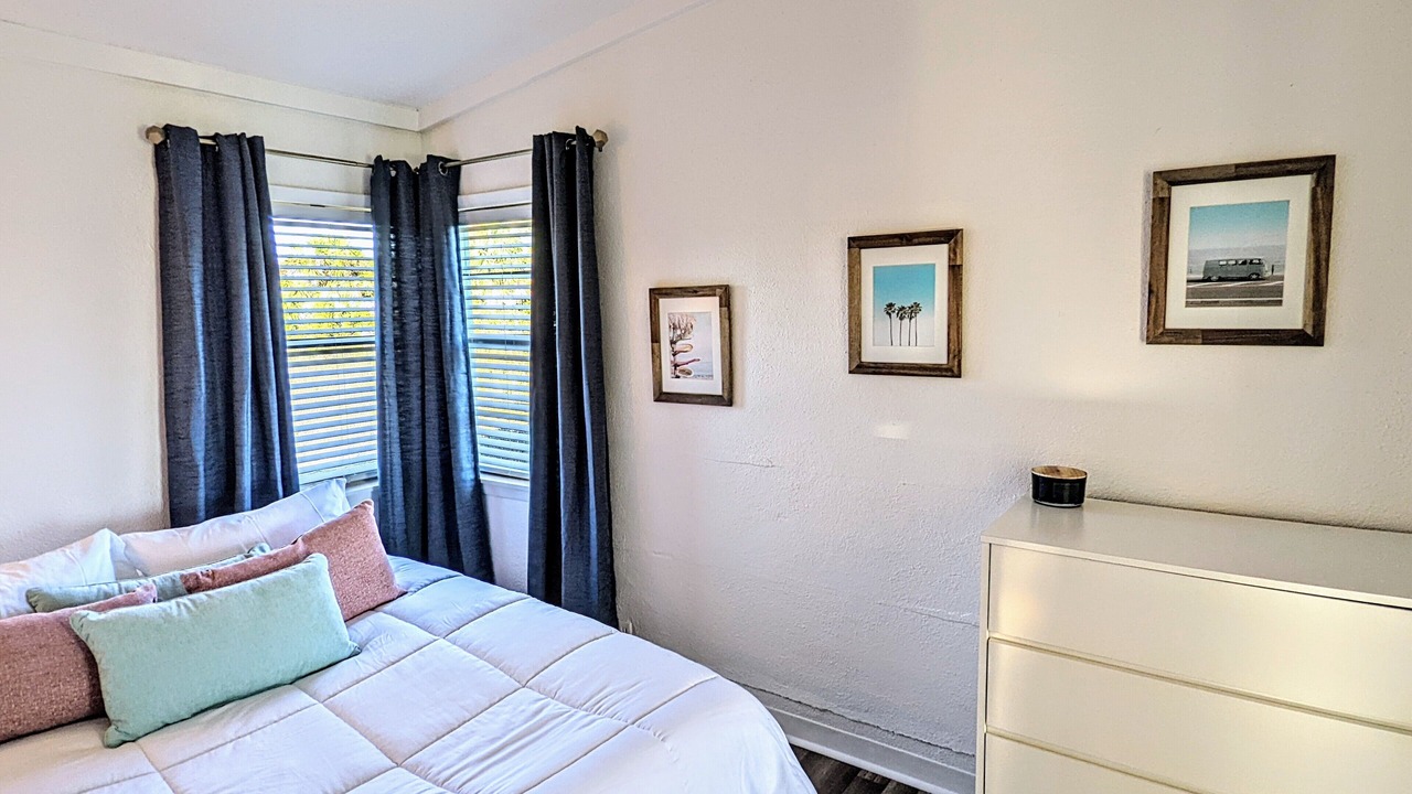 Photo of Bedroom in Hollywood Beach