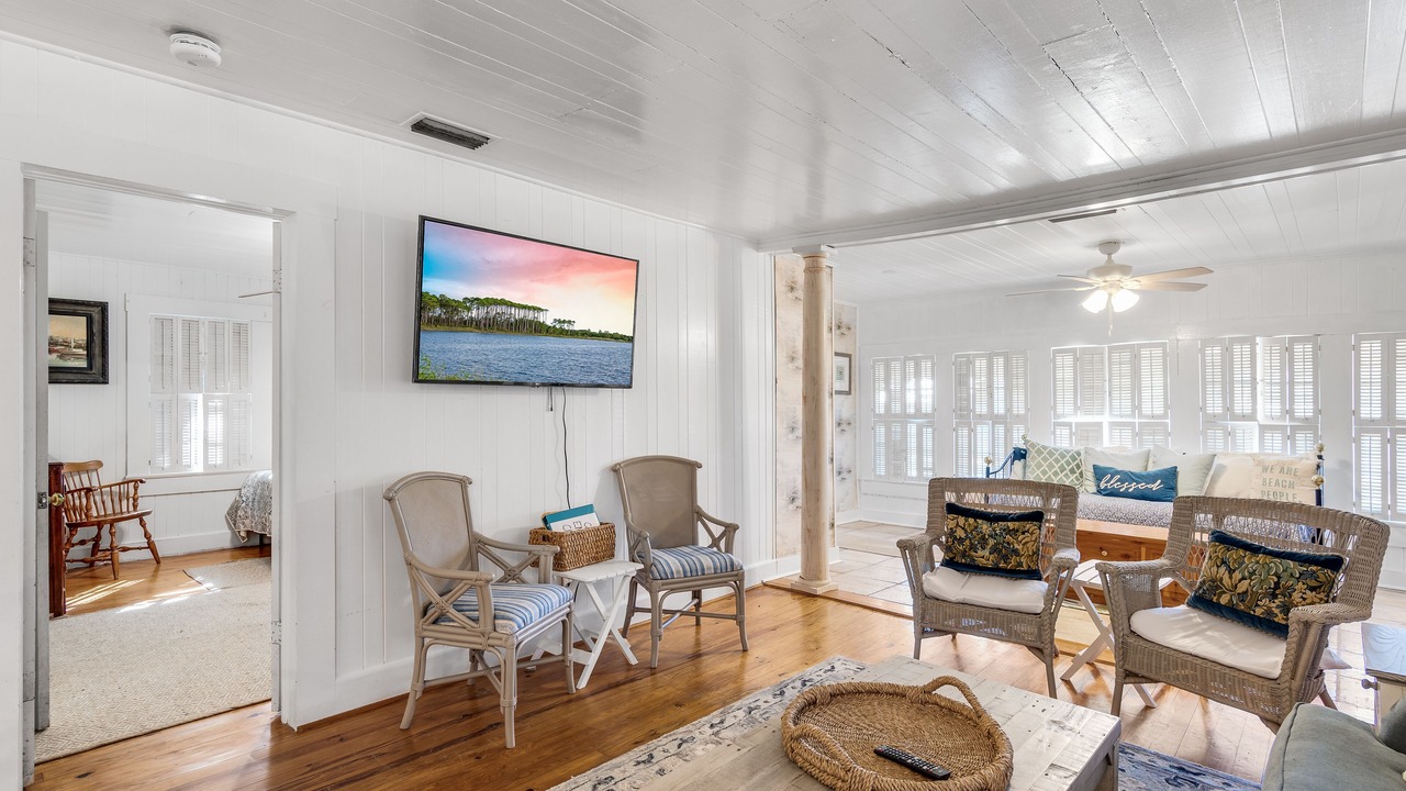 Photo of Bedroom in Laguna Beach Estates