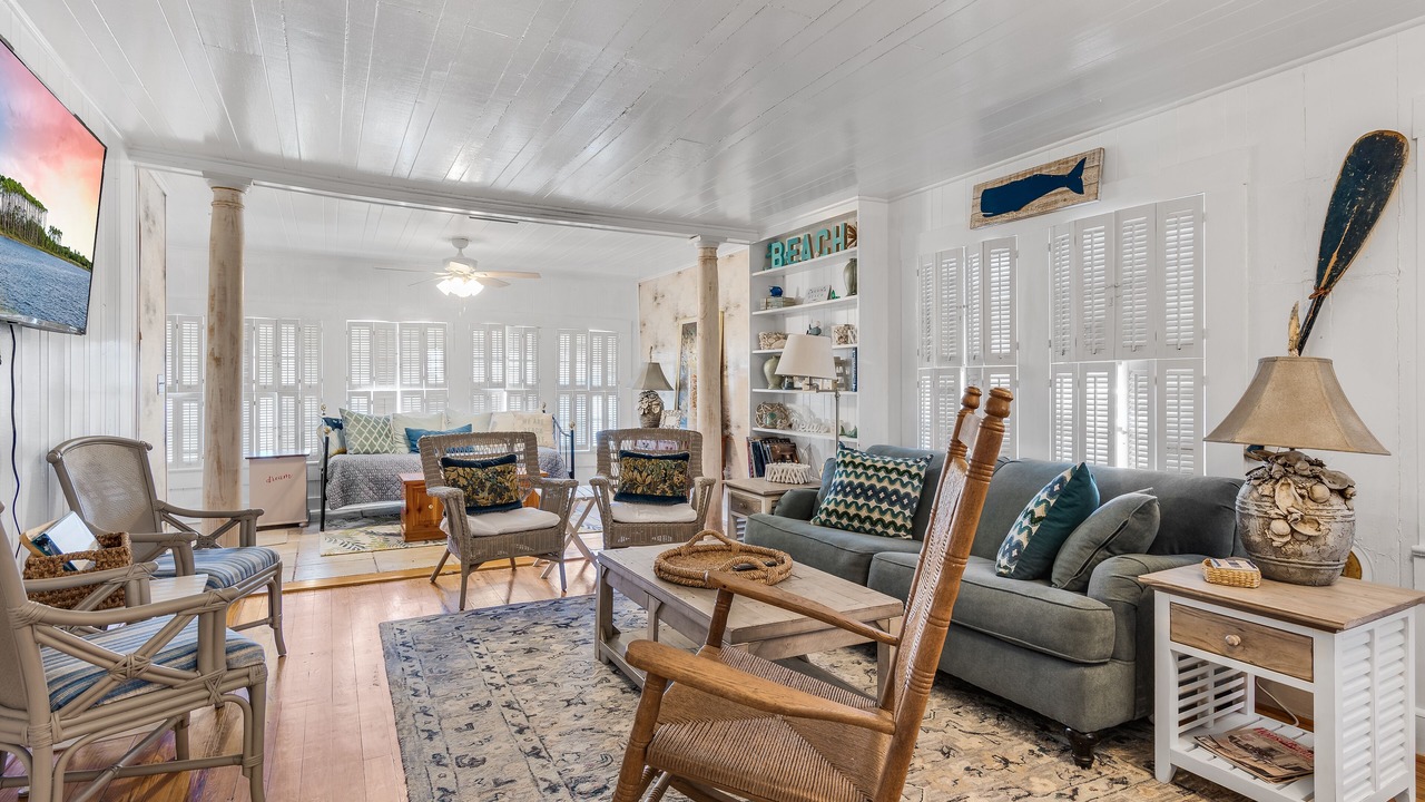 Photo of Bedroom in Laguna Beach Estates