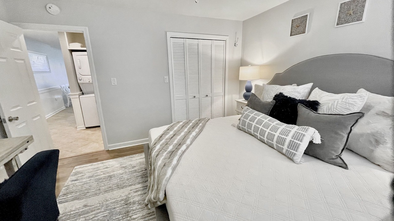 Photo of Bedroom in Seacrest