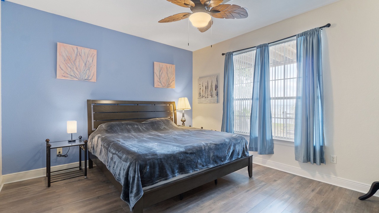 Photo of Bedroom in Ono Island