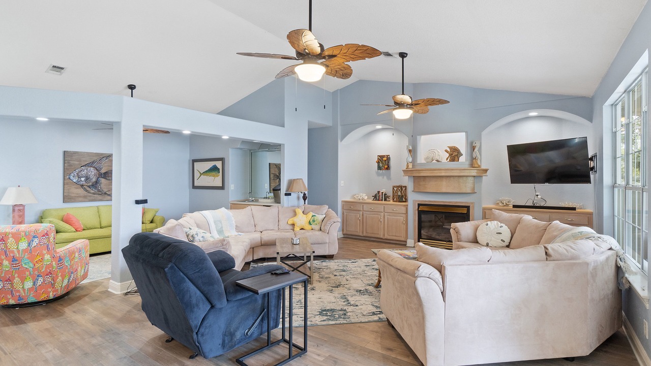 Photo of Livingroom in Ono Island