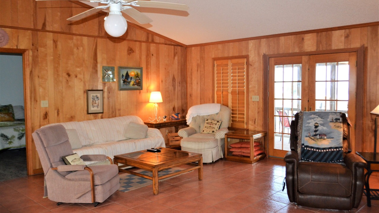 Photo of Livingroom in Salem