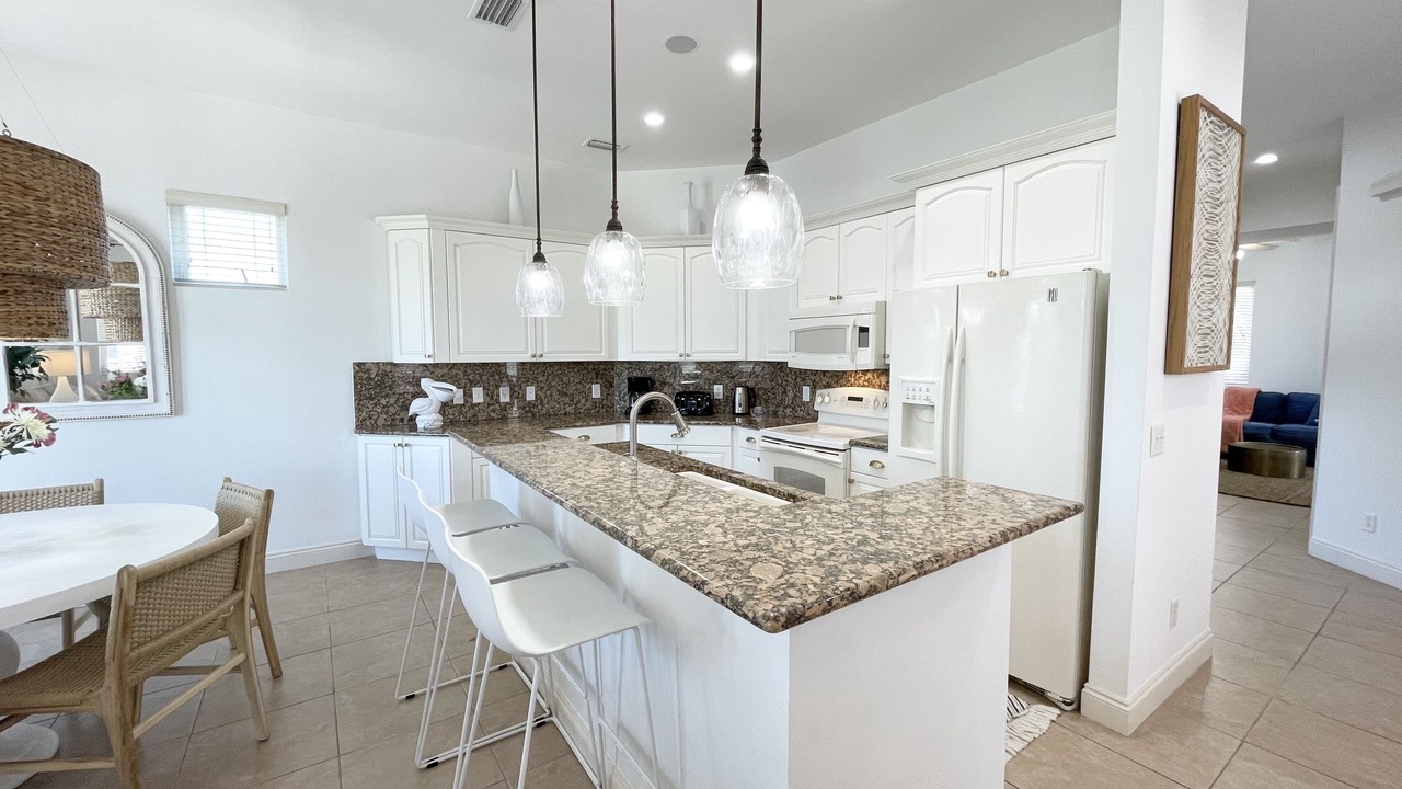 Photo of Kitchen in Laguna Beach Estates