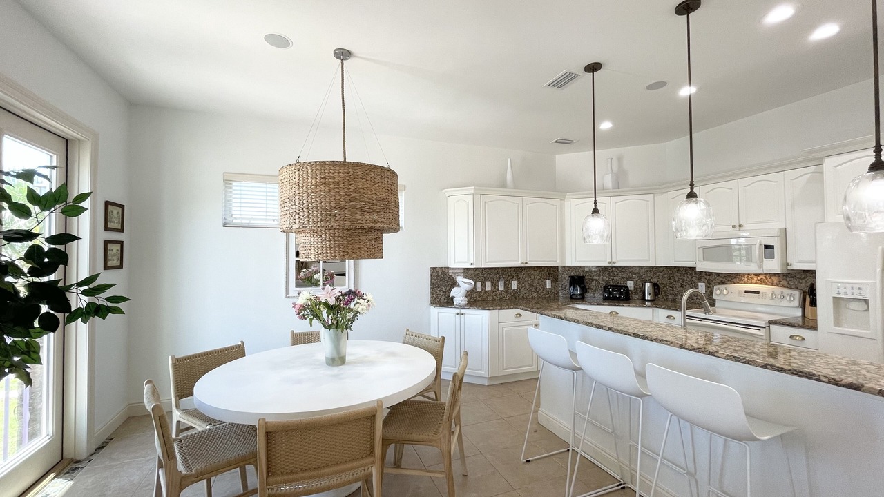 Photo of Kitchen in Laguna Beach Estates