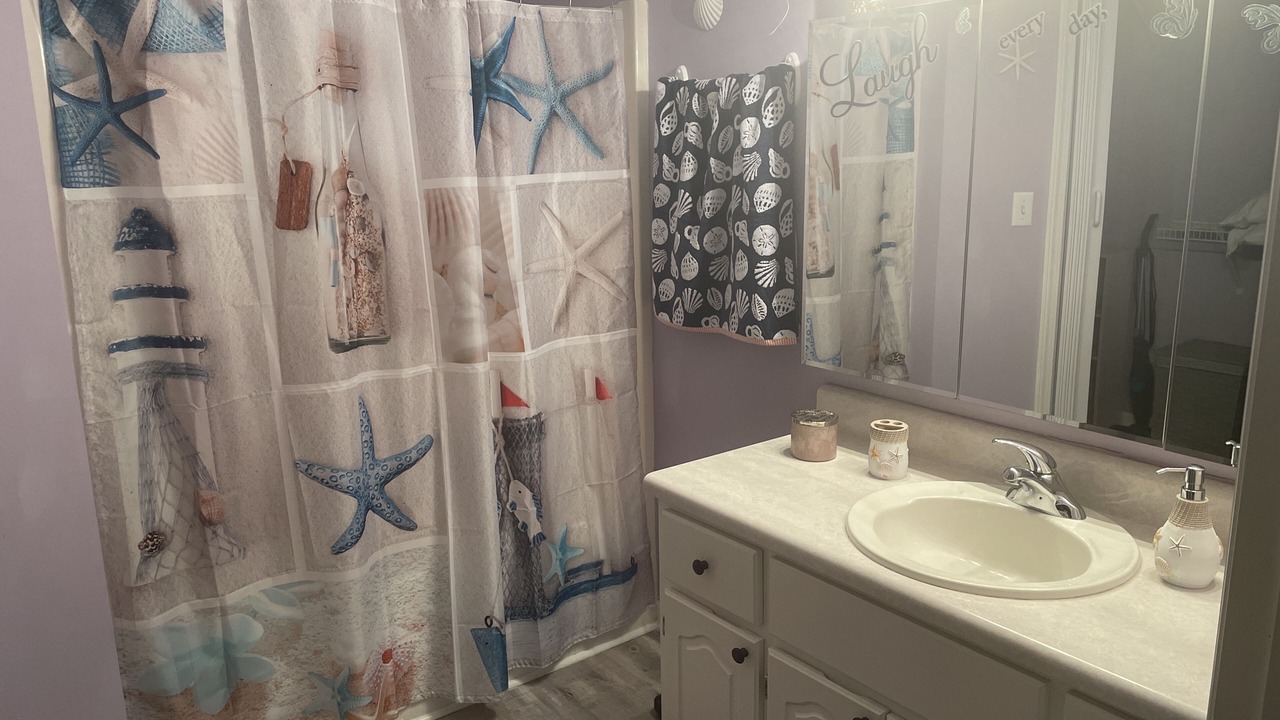 Photo of Bathroom in Cedar Grove