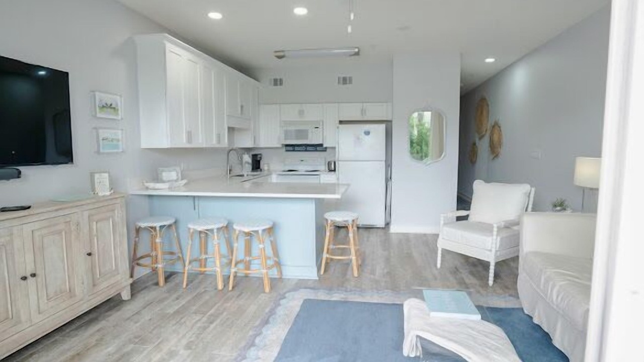 Photo of Livingroom in Gulf Place