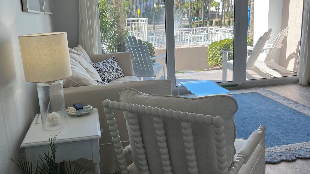 Photo of Livingroom in Gulf Place