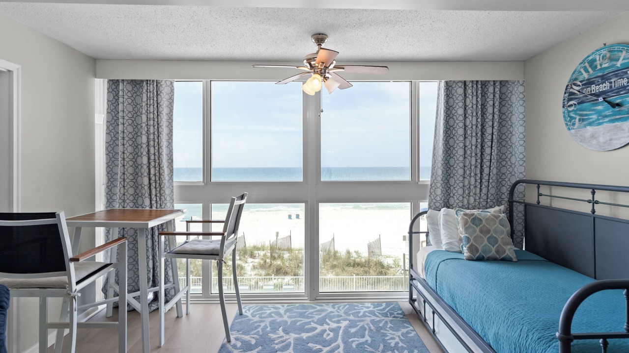 Photo of Bedroom in Gulf Shores