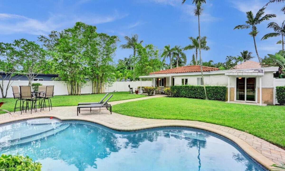 Photo of Outdoor in Wilton Manors