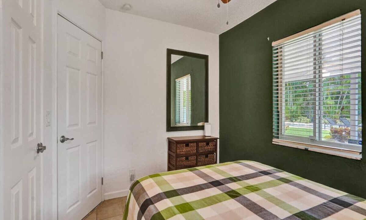 Photo of Bedroom in Wilton Manors