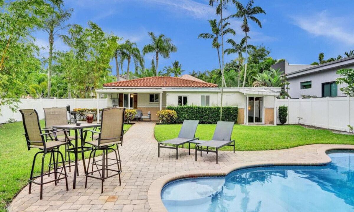 Photo of Outdoor in Wilton Manors