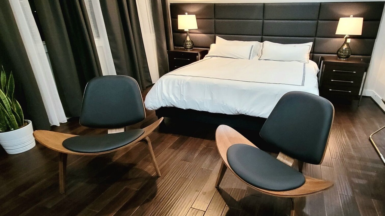 Photo of Bedroom in Midtown