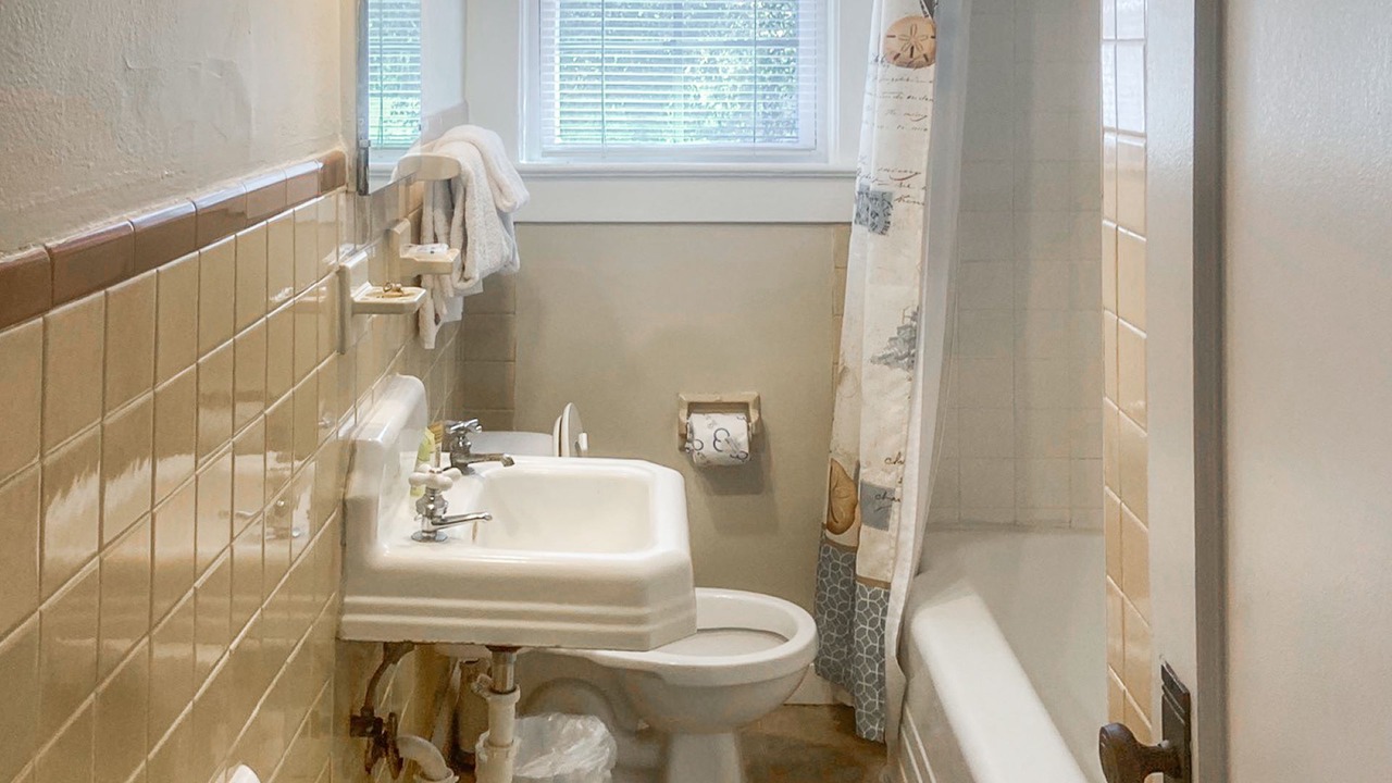 Photo of Bathroom in East Hill