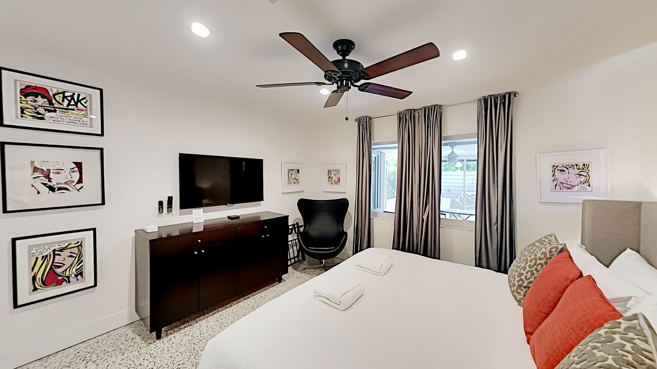 Photo of Bedroom in Wilton Manors