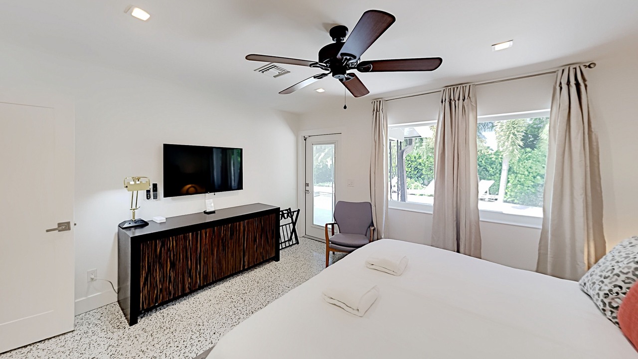Photo of Bedroom in Wilton Manors
