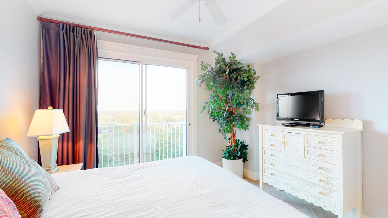 Photo of Bedroom in Baytowne Wharf