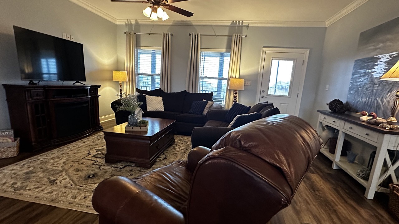 Photo of Livingroom in Hackberry