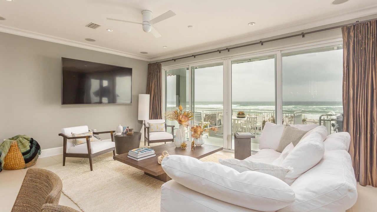Photo of Livingroom in White Sands Cottages