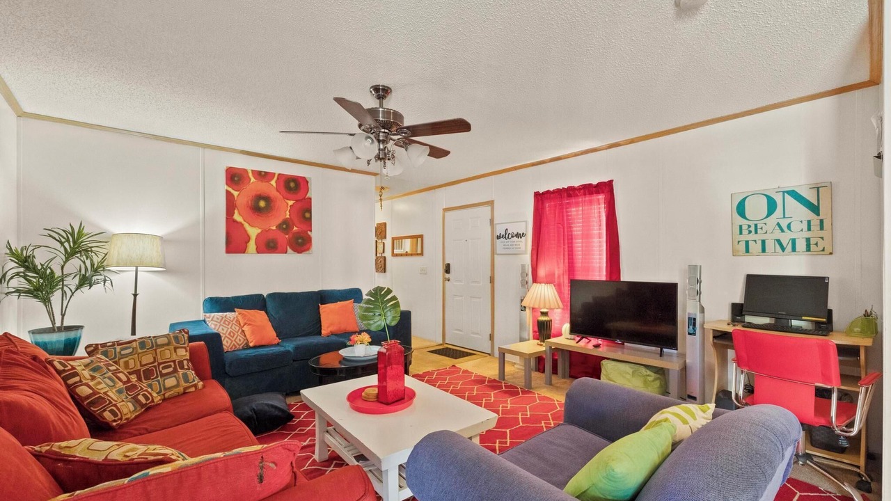 Photo of Livingroom in Pensacola