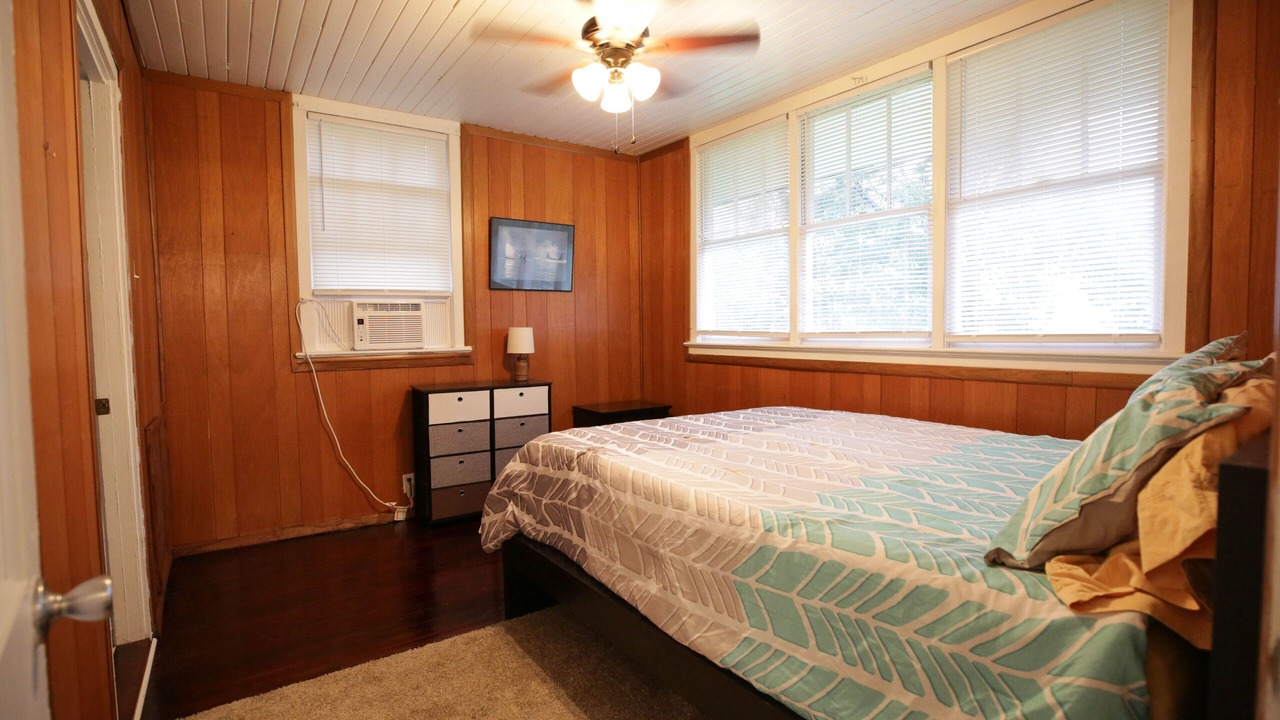 Photo of Bedroom in East Pensacola Heights