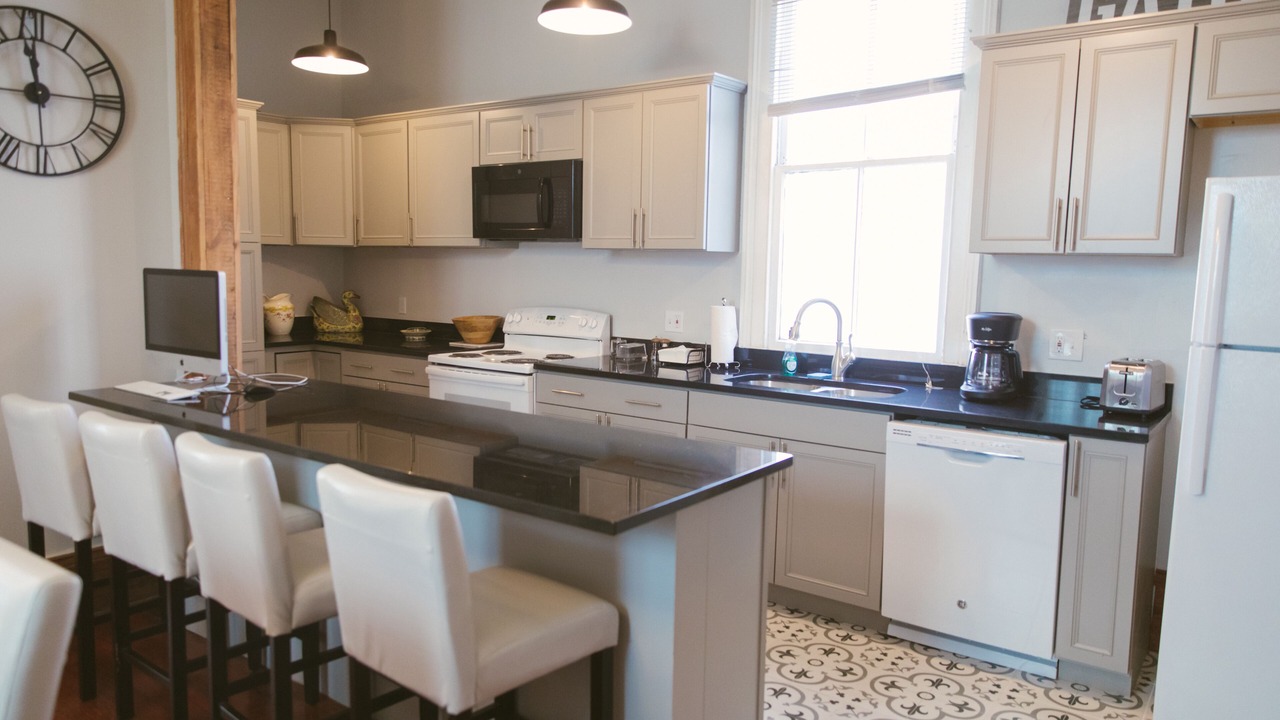 Photo of Kitchen in Mid-City