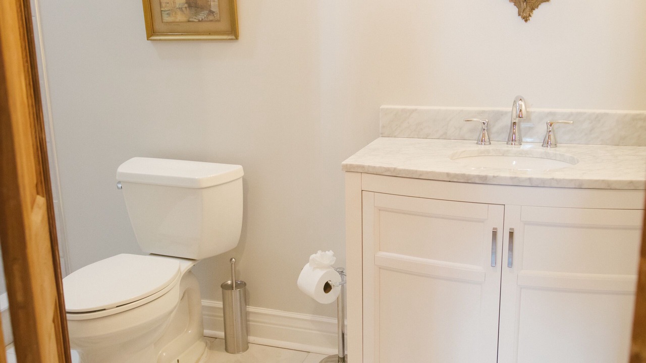 Photo of Bathroom in Mid-City