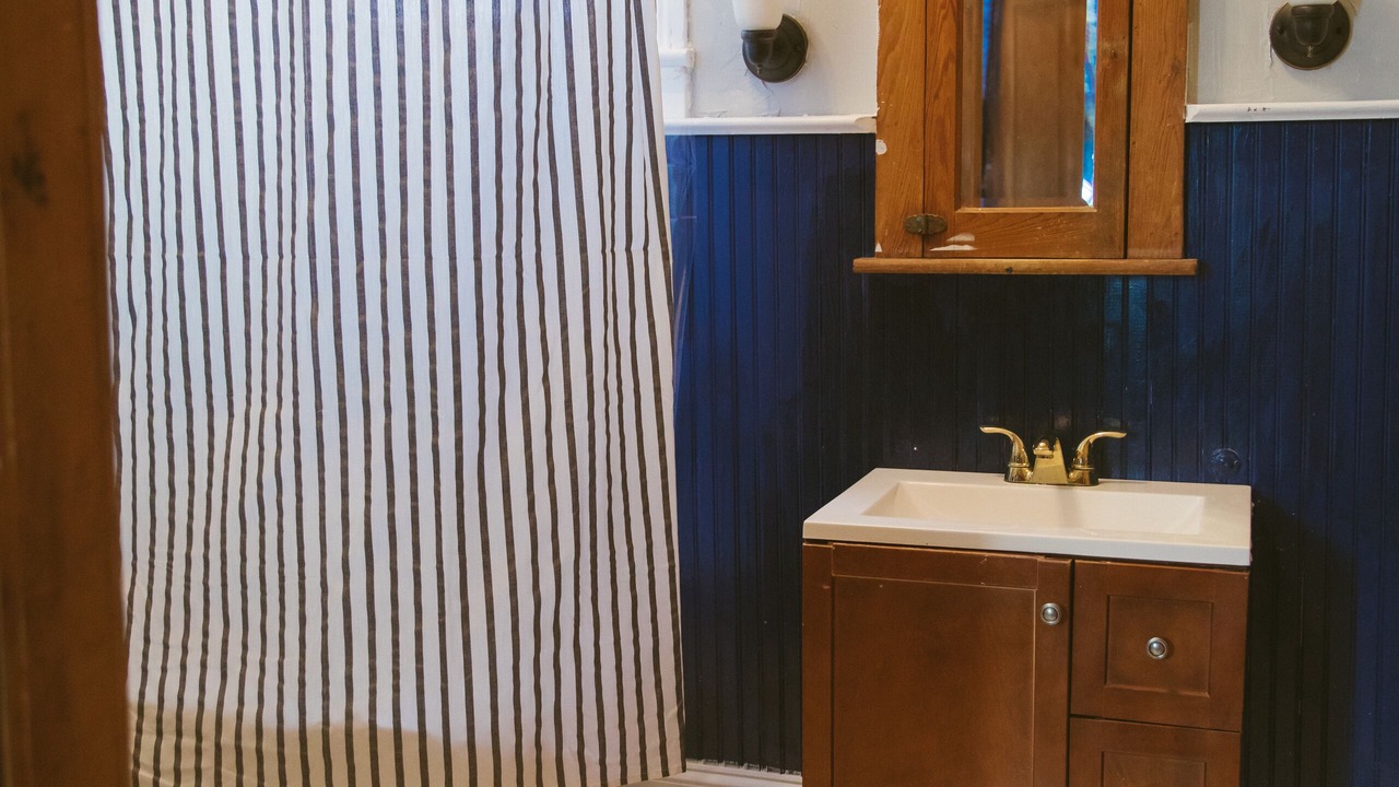 Photo of Bathroom in Mid-City