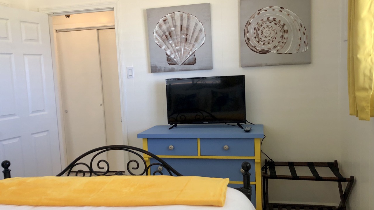 Photo of Bedroom in Jamaica Beach