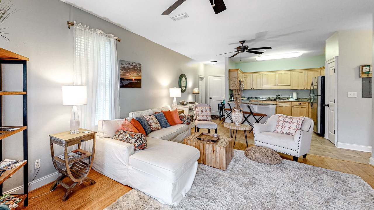 Photo of Livingroom in Dune Allen Beach