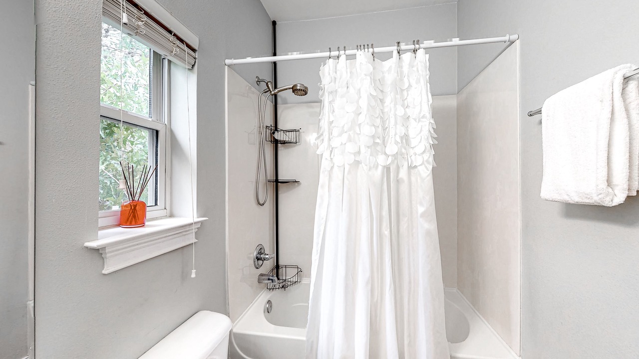 Photo of Bathroom in Dune Allen Beach