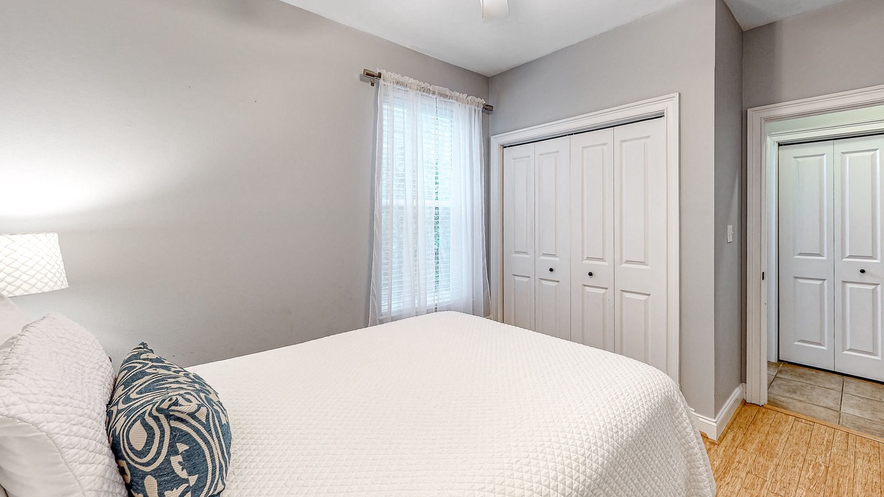 Photo of Bedroom in Dune Allen Beach