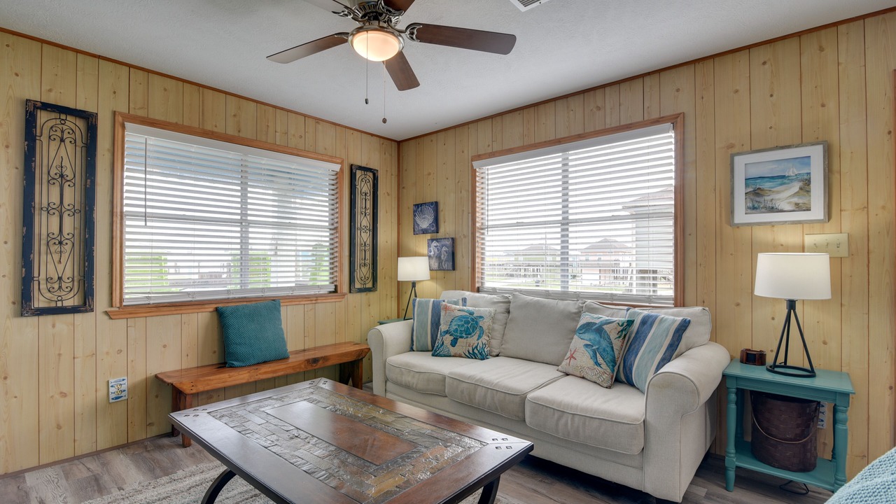 Photo of Livingroom in Crystal Beach